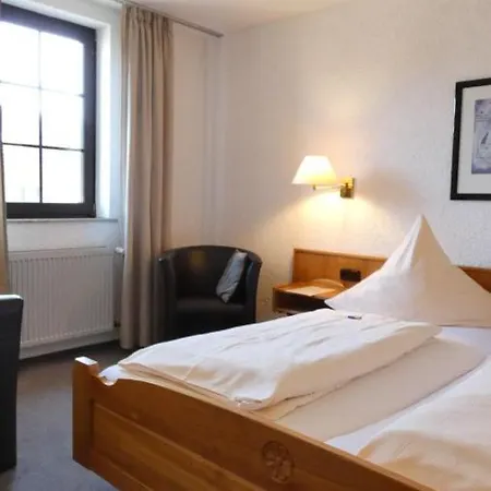 Burg Breuberg فندق