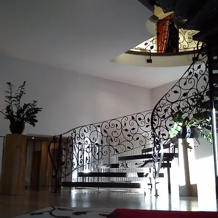 Burg Breuberg فندق