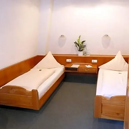 Hotel Burg Breuberg Höchst im Odenwald