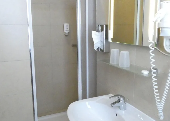 布鲁伯格堡酒店 3*